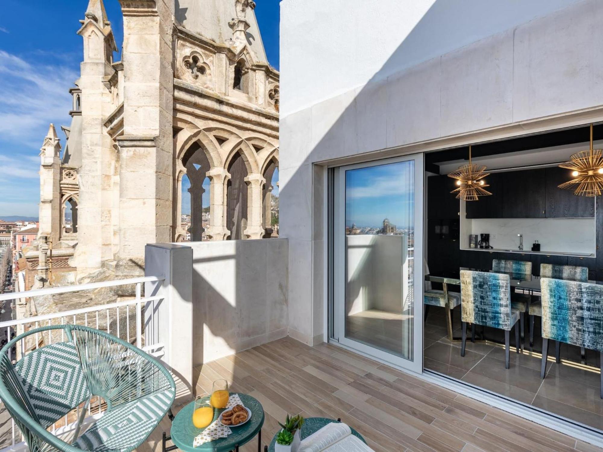 グラナダLuxury Alhambra Penthouse Collection Gran Viaアパートメント エクステリア 写真
